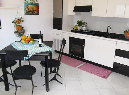 In Sicily - Beachfront Sant'alessio Ξενοδοχείο